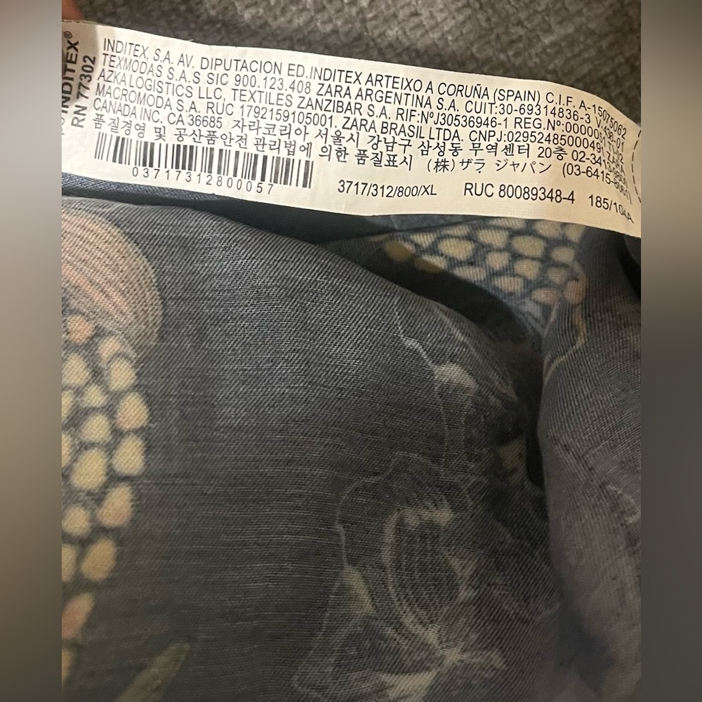 Zara Black Casual Shirt with Brown and White Patterns - Picture 4 of 5
